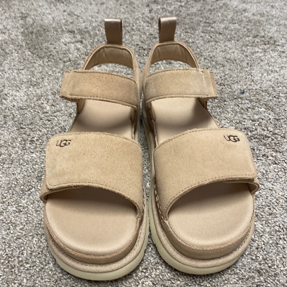 UGG Platform Sandal Tan